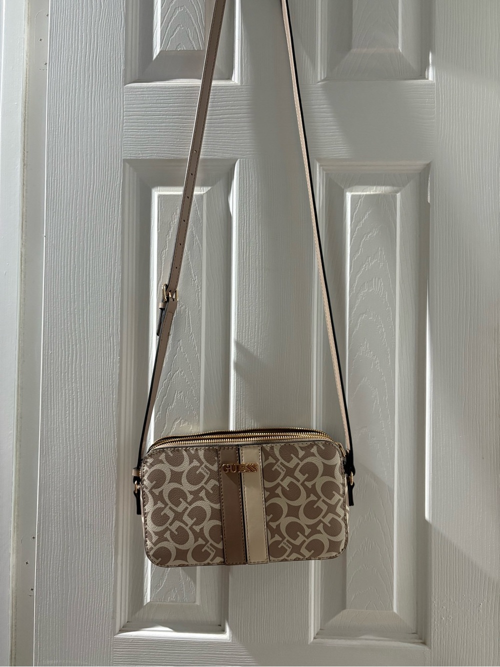 GUESS Beige and Cream Signature Crossbody Bag